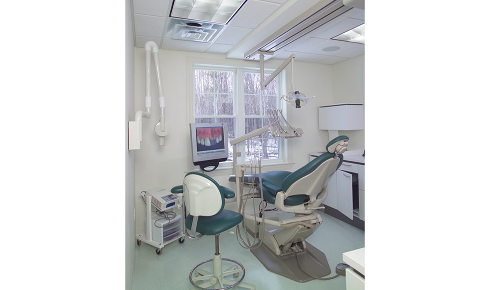 Modern dental treatment room